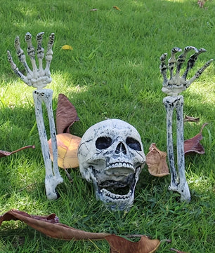 Realistic Skeleton Stakes – Halloween Skull & Arm Lawn Decor